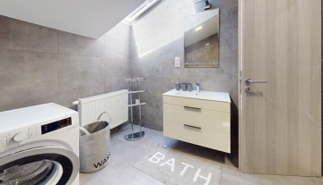 2izb-Byt-NR-Mostna-copy-Bathroom.jpg