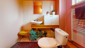 Rd-Surianky-Bathroom.jpg