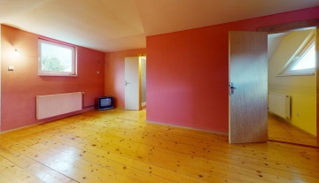 Rd-Surianky-Unfurnished1.jpg