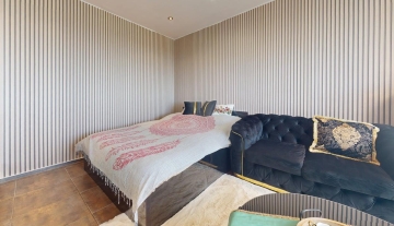 Surany-MDZ-1-Izb-byt-na-prenajom-Bedroom.jpg