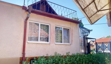 Na predaj: 4-izbový rodinný dom v obci Podhorany – časť Mechenice